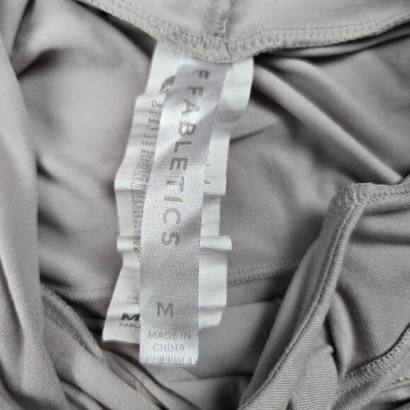 Fabletics Phonex Run Hoodie Performance Top Long Sleeve Lightweight Athletic Med - Picture 5 of 10